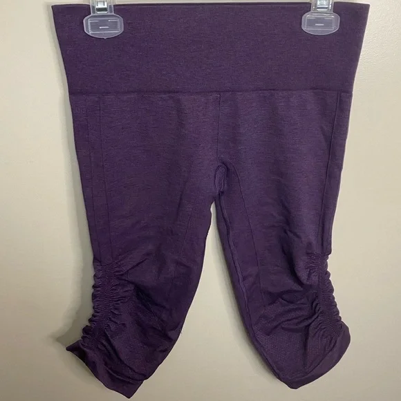 LULULEMON In The Flow Crop - Picture 5 of 10